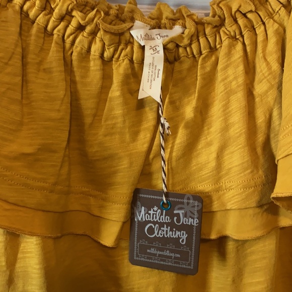 Top - Picture 2 of 2